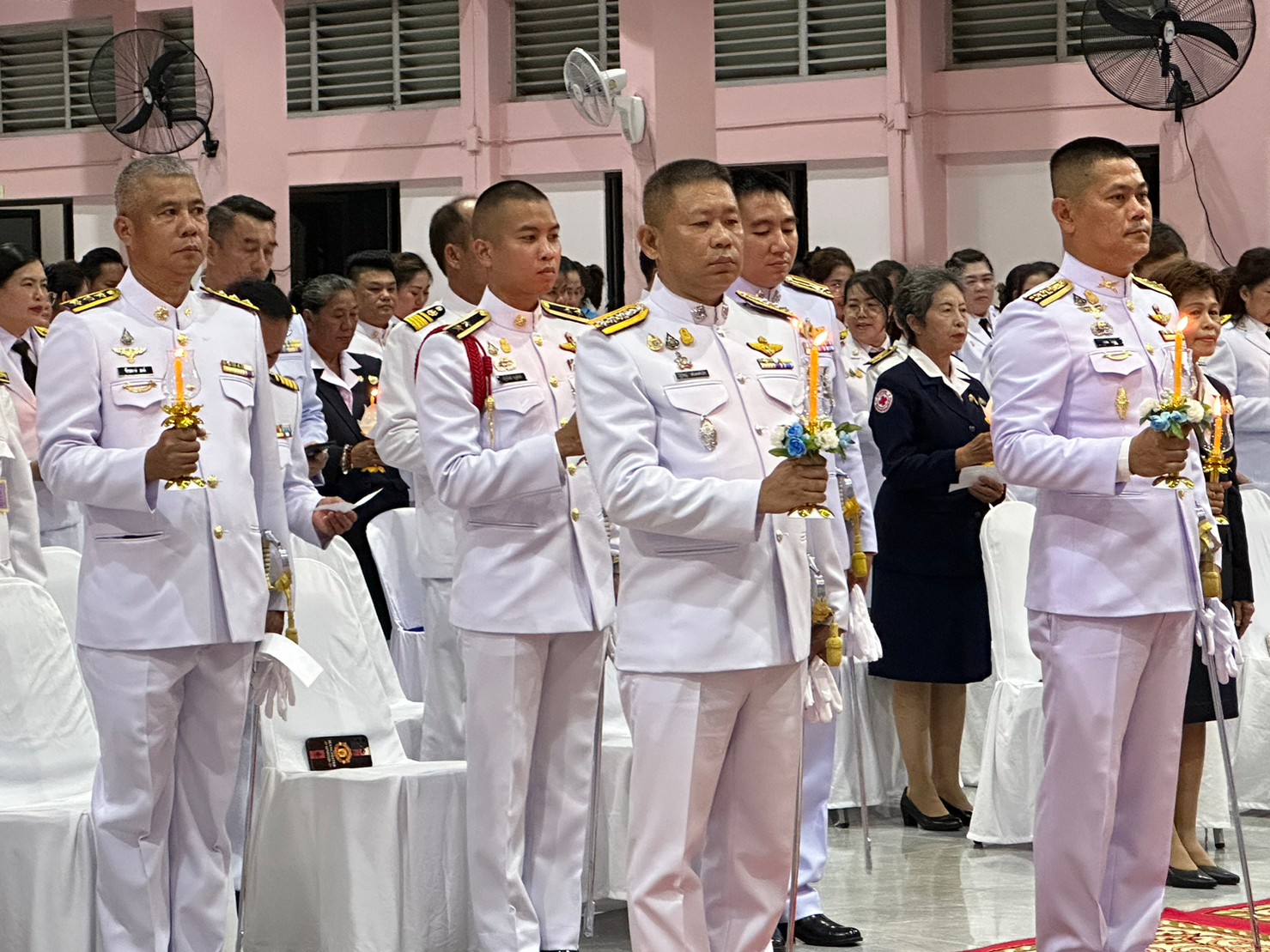 กิจกรรมทำบุญตักบาตร เนื่องในโอกาสเฉลิมพระเกียรติสมเด็จพระนางเจ้าสิริกิติ์พระบรมราชินีนาถพระบรมราชชนนีพันปีหลวง เนื่องในโอกาสวันเฉลิมพระชนมพรรษา 12 สิงหาคม 2566,สภ.แม่สะเรียง