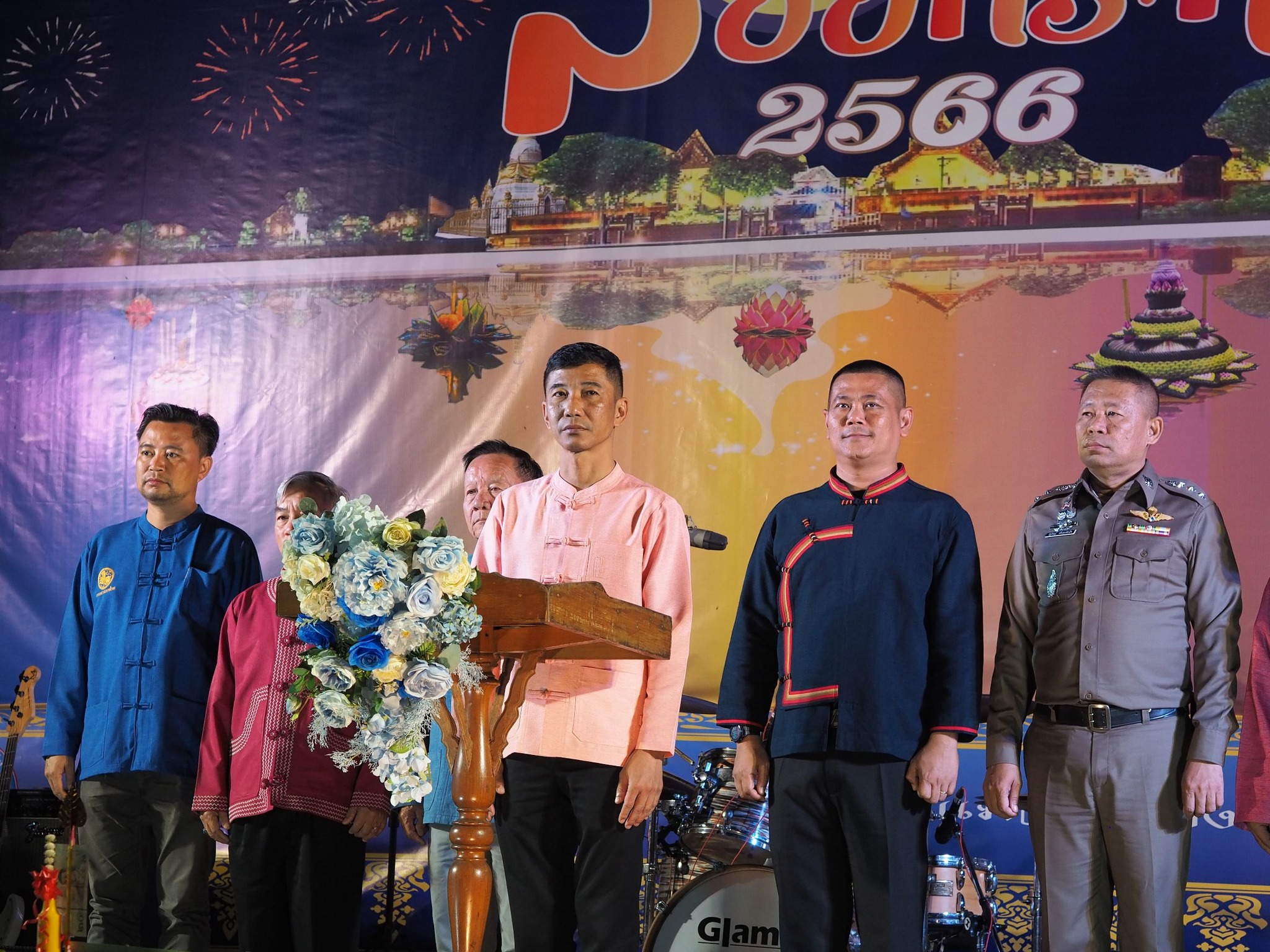 สภ.แม่สะเรียง,ร่วมเป็นเกียรติพิธีเปิดงานประเพณีลอยกระทง อ.แม่สะเรียง