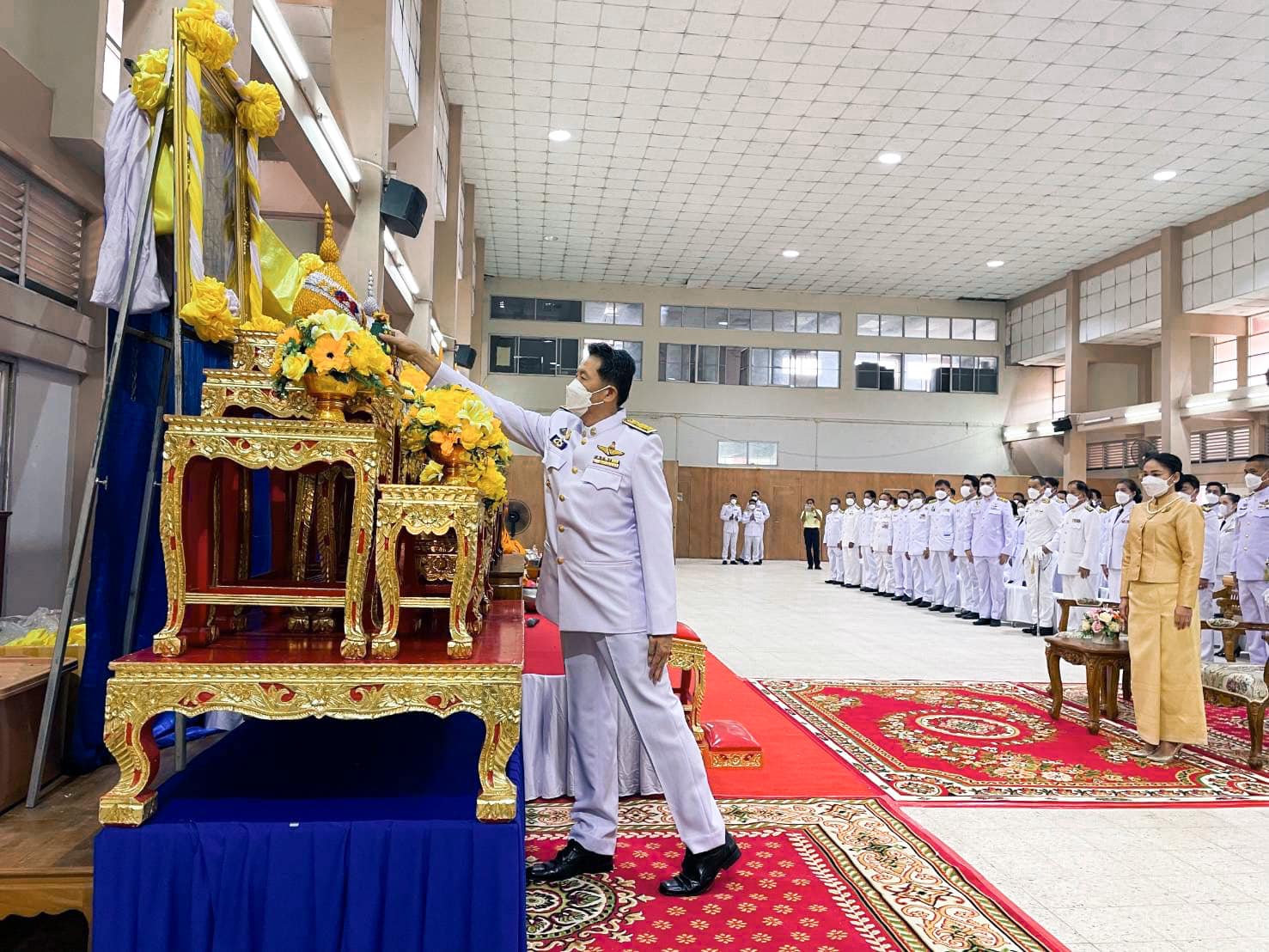 ถวายพระพรชัยมงคลเฉลิมพระเกียรติ พระบาทสมเด็จพระเจ้าอยู่หัว เนื่องในโอกาสวันเฉลิมพระชนมพรรษา