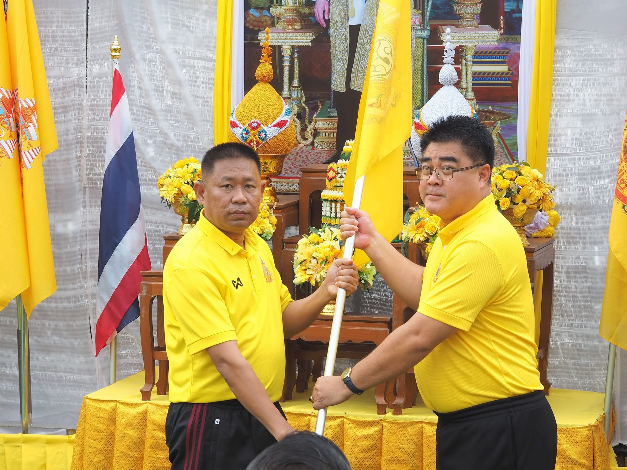 ร่วมกิจกรรม เดิน วิ่ง ปั่น ธงตราสัญลักษณ์งานเฉลิมพระเกียรติพระบาทสมเด็จพระเจ้าอยู่หัว